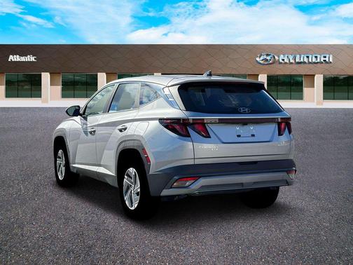 Shimmering Silver 2026 Hyundai TUCSON Hybrid Blue SE