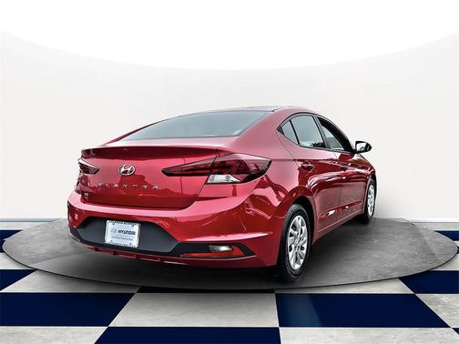 2020 Hyundai ELANTRA SE