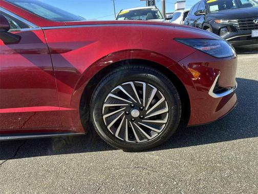 2023 Hyundai SONATA Hybrid Limited