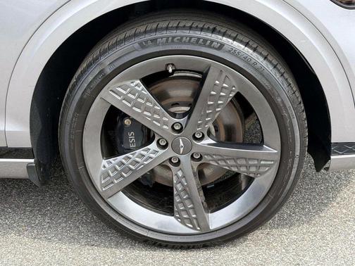 2023 Genesis GV70 2.5T