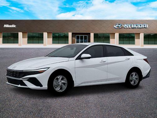 White 2026 Hyundai ELANTRA SE
