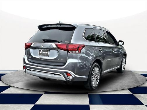 2022 Mitsubishi Outlander PHEV GT