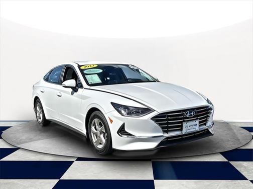 2023 Hyundai SONATA SE