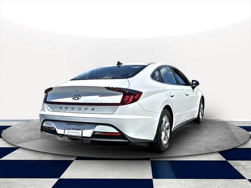 2023 Hyundai SONATA SE