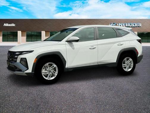 2025 Hyundai TUCSON SE