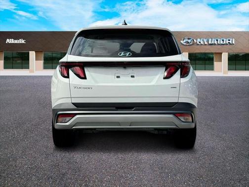 2025 Hyundai TUCSON SE