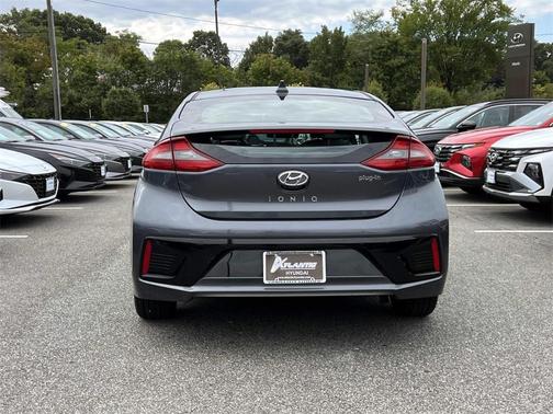 2019 Hyundai IONIQ Plug-In Hybrid Base