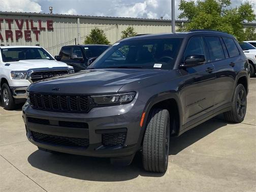 2025 Jeep Grand Cherokee L Laredo