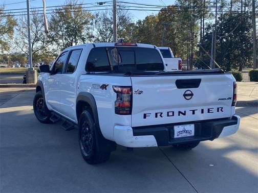 2022 Nissan Frontier PRO-4X