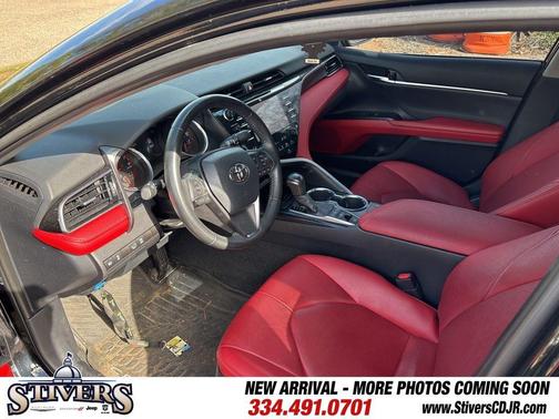 Midnight Black Metallic 2020 Toyota Camry XSE V6