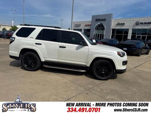 Blizzard Pearl 2020 Toyota 4Runner Nightshade