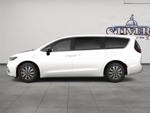 2025 Chrysler Pacifica Hybrid Select
