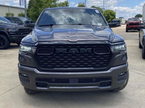 Granite Crystal Clearcoat Metallic 2026 RAM 1500 Big Horn/Lone Star