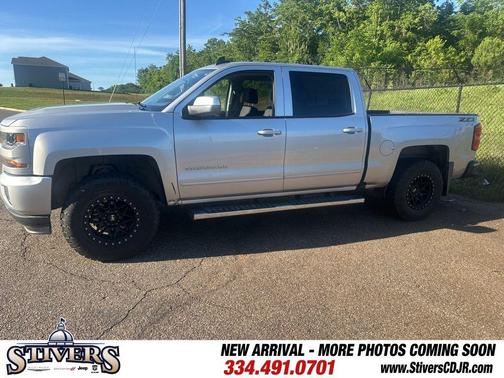 Silver Ice Metallic 2018 Chevrolet Silverado 1500 LT