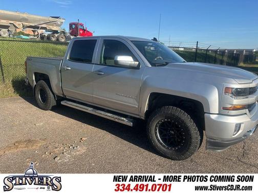 Silver Ice Metallic 2018 Chevrolet Silverado 1500 LT