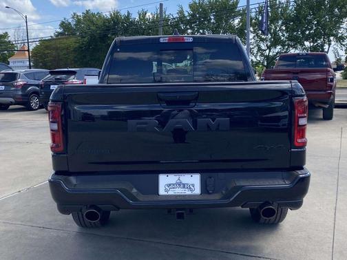 Diamond Black 2026 RAM 1500 Big Horn/Lone Star