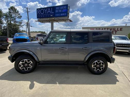 2022 Ford Bronco Outer Banks