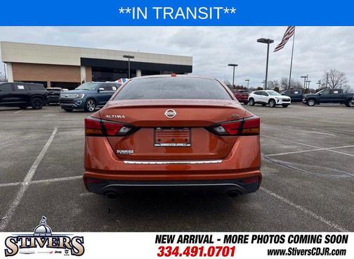 2022 Nissan Altima 2.5 SR