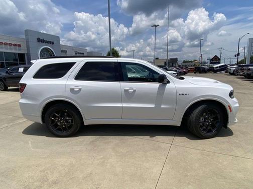 White Knuckle Clearcoat 2026 Dodge Durango GT HEMI V8