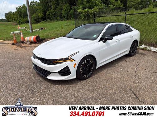 Glacial White Pearl 2023 Kia K5 GT-Line