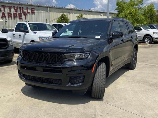 2025 Jeep Grand Cherokee L Laredo