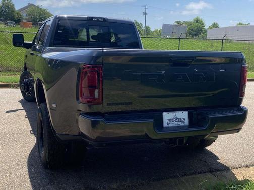 Granite Crystal Clearcoat Metallic 2026 RAM 3500 Big Horn