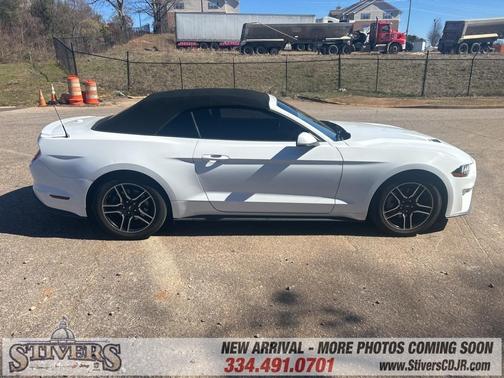 2022 Ford Mustang EcoBoost Premium