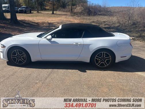 2022 Ford Mustang EcoBoost Premium