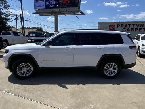 2021 Jeep Grand Cherokee L Laredo