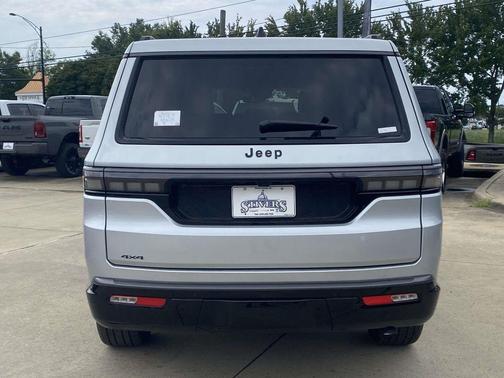 Silver Zynith 2026 Jeep Grand Wagoneer Limited Reserve
