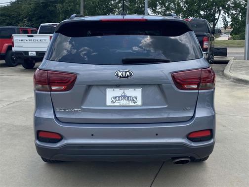 2019 Kia Sorento S