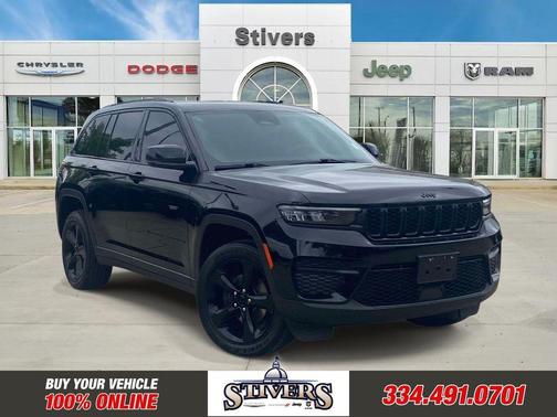 Diamond Black 2023 Jeep Grand Cherokee Altitude