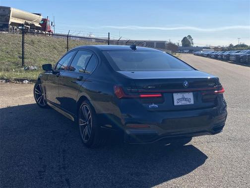2021 BMW 750 i xDrive