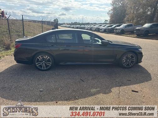 2021 BMW 750 i xDrive