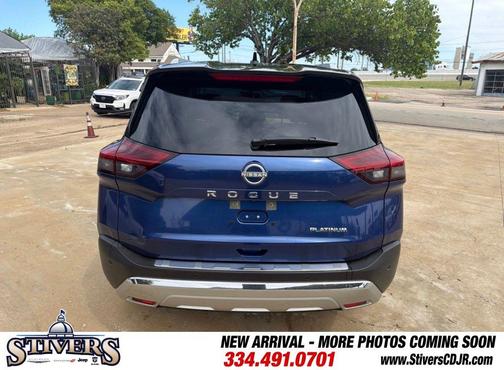 2 Tone Blue / Black 2023 Nissan Rogue Platinum