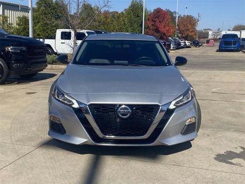 2019 Nissan Altima 2.0 SR