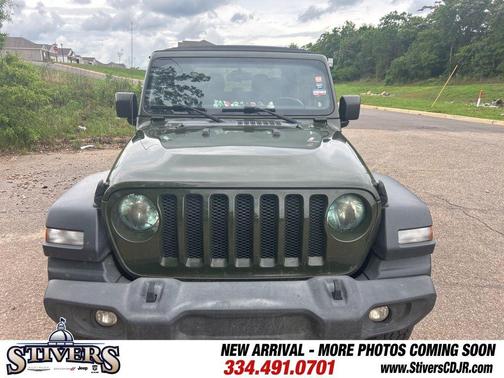 Sarge Green Clearcoat 2022 Jeep Wrangler Sport