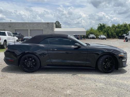 2020 Ford Mustang EcoBoost