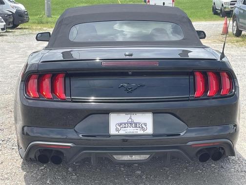 2020 Ford Mustang EcoBoost
