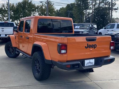 2025 Jeep Gladiator Sport