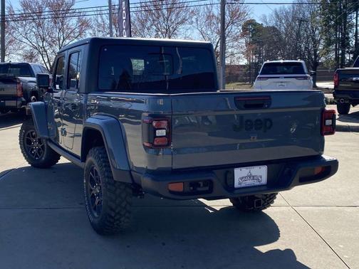 2026 Jeep Gladiator Sport