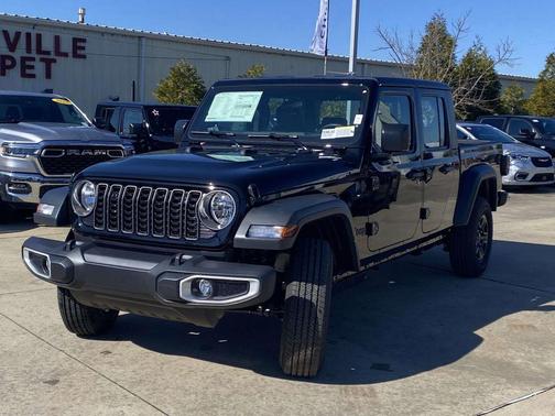 2026 Jeep Gladiator Sport