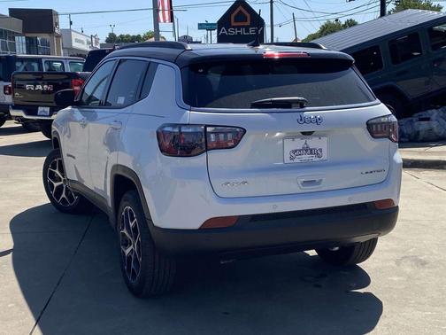 Bright White Clearcoat 2026 Jeep Compass Limited