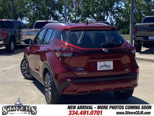 Scarlet Ember Tintcoat 2023 Nissan Kicks SV
