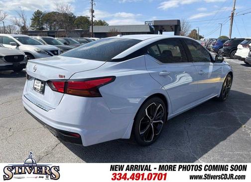 2023 Nissan Altima 2.5 SR