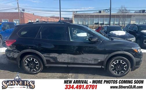 2020 Nissan Pathfinder SV