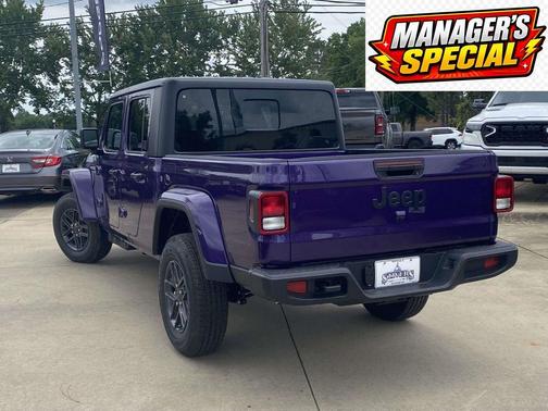 REIGN 2026 Jeep Gladiator Sport