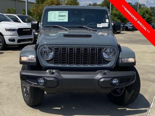 2025 Jeep Gladiator Sport