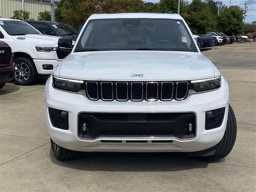 2022 Jeep Grand Cherokee Overland