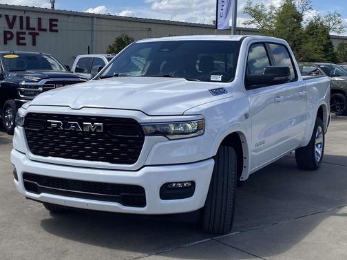 Bright White Clearcoat 2026 RAM 1500 Big Horn/Lone Star